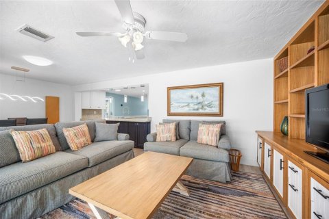 Villa ou maison à vendre à Englewood, Floride: 4 chambres, 178 m2 № 2404640 - photo 16