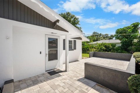 Villa ou maison à vendre à Englewood, Floride: 4 chambres, 178 m2 № 2404640 - photo 5