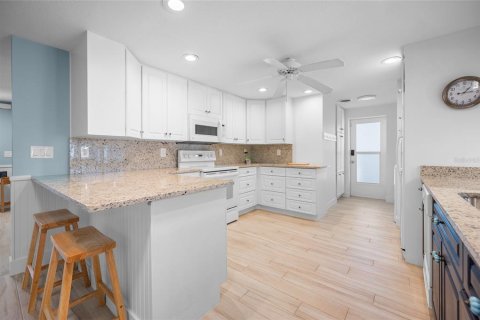 Villa ou maison à vendre à Englewood, Floride: 4 chambres, 178 m2 № 2404640 - photo 11
