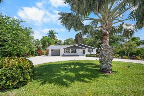 Villa ou maison à vendre à Englewood, Floride: 4 chambres, 178 m2 № 2404640 - photo 2