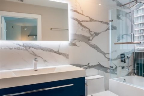 Купить кондоминиум в Майами, Флорида 3 спальни, 224.36м2, № 2024505 - фото 28