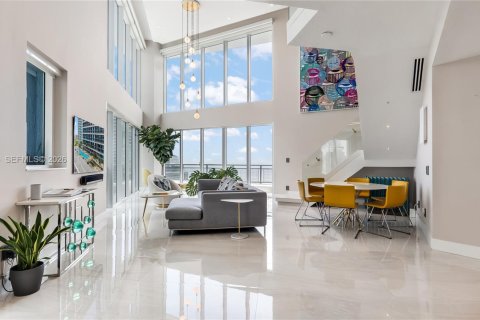 Купить кондоминиум в Майами, Флорида 3 спальни, 224.36м2, № 2024505 - фото 13