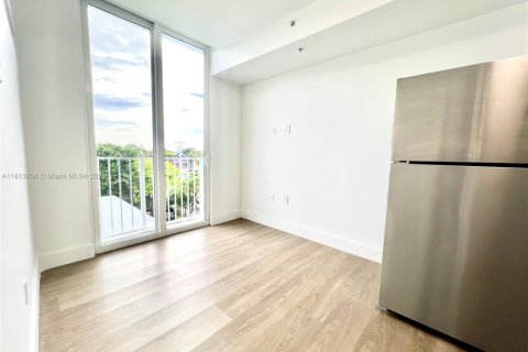 Снять в аренду кондоминиум в Майами, Флорида 1 спальня, № 1958184 - фото 3