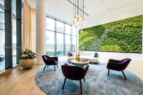 Condominio en venta en Miami, Florida, 1 dormitorio, 83.43 m2 № 1894271 - foto 5