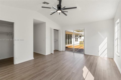 Villa ou maison à vendre à Vero Beach, Floride: 3 chambres, 155.98 m2 № 2041123 - photo 11