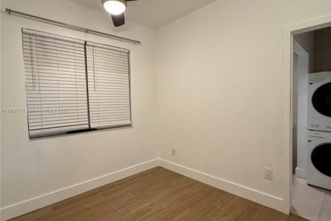 Снять в аренду кондоминиум в Майами-Бич, Флорида 1 спальня, 39.02м2, № 1956393 - фото 12