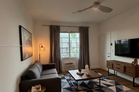 Снять в аренду кондоминиум в Майами-Бич, Флорида 1 спальня, 39.02м2, № 1956393 - фото 21