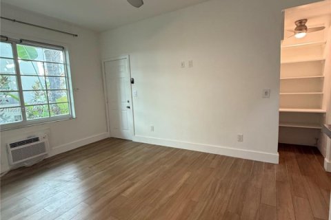 Снять в аренду кондоминиум в Майами-Бич, Флорида 1 спальня, 39.02м2, № 1956393 - фото 5