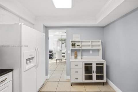 Copropriété à vendre à Aventura, Floride: 2 chambres, 113.34 m2 № 1956629 - photo 21