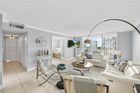 Copropriété à vendre à Aventura, Floride: 2 chambres, 113.34 m2 № 1956629 - photo 4