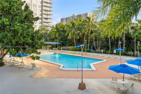 Copropriété à vendre à Aventura, Floride: 2 chambres, 113.34 m2 № 1956629 - photo 24
