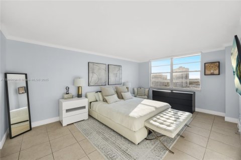 Copropriété à vendre à Aventura, Floride: 2 chambres, 113.34 m2 № 1956629 - photo 15