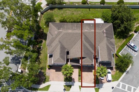 Townhouse in Belle Isle, Florida 3 bedrooms, 154.96 sq.m. № 1778864 - photo 30
