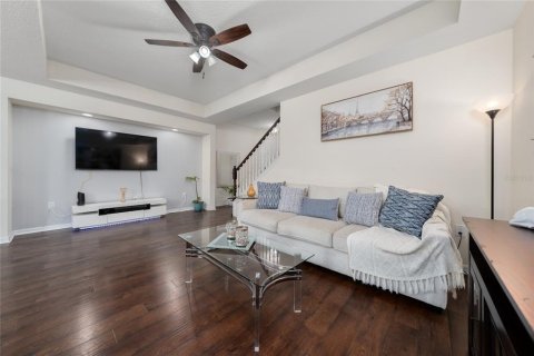 Townhouse in Belle Isle, Florida 3 bedrooms, 154.96 sq.m. № 1778864 - photo 8