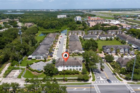 Townhouse in Belle Isle, Florida 3 bedrooms, 154.96 sq.m. № 1778864 - photo 29