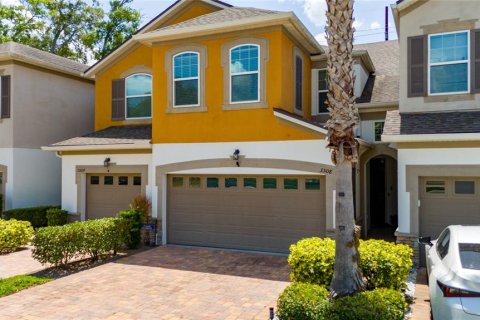 Townhouse in Belle Isle, Florida 3 bedrooms, 154.96 sq.m. № 1778864 - photo 3