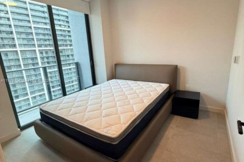 Condo in Miami, Florida, 1 bedroom  № 2040983 - photo 16