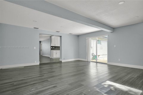 House in Homestead, Florida 3 bedrooms, 153.66 sq.m. № 1627999 - photo 19
