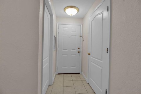 Copropriété à vendre à Sarasota, Floride: 2 chambres, 101.17 m2 № 1516663 - photo 2