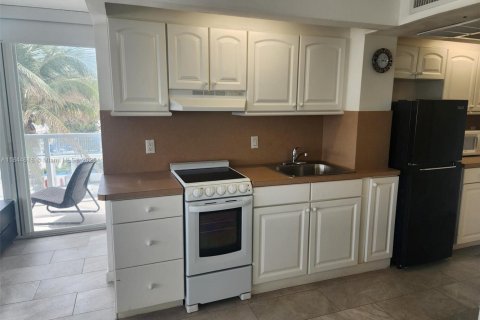 Condominio en venta en Fort Lauderdale, Florida, 1 dormitorio, 84.54 m2 № 1839735 - foto 10