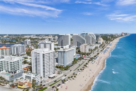 Condominio en venta en Fort Lauderdale, Florida, 1 dormitorio, 84.54 m2 № 1839735 - foto 4