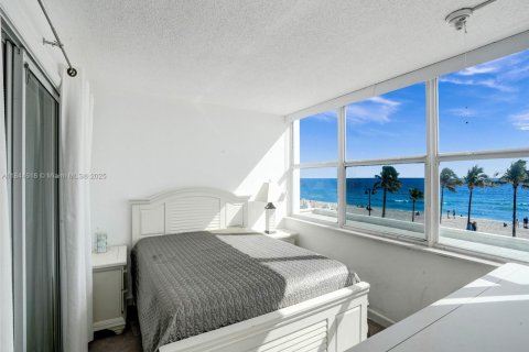 Condominio en venta en Fort Lauderdale, Florida, 1 dormitorio, 84.54 m2 № 1839735 - foto 25