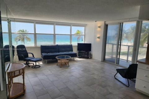 Condominio en venta en Fort Lauderdale, Florida, 1 dormitorio, 84.54 m2 № 1839735 - foto 8