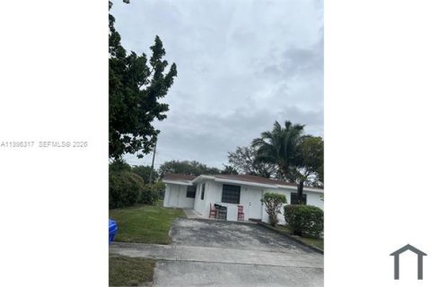 Casa en alquiler en Hollywood, Florida, 3 dormitorios, 188.22 m2 № 2059171 - foto 8