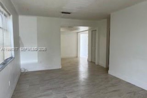 Casa en alquiler en Hollywood, Florida, 3 dormitorios, 188.22 m2 № 2059171 - foto 15