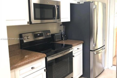 Townhouse in Jupiter, Florida 2 bedrooms, 102.29 sq.m. № 1962842 - photo 6