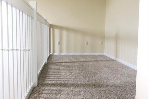 Townhouse in Jupiter, Florida 2 bedrooms, 102.29 sq.m. № 1962842 - photo 11