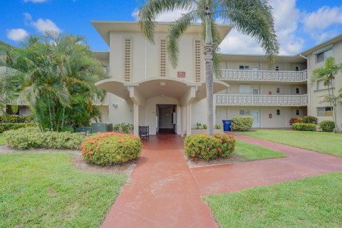 Condo in Lake Worth, Florida, 1 bedroom  № 2250238