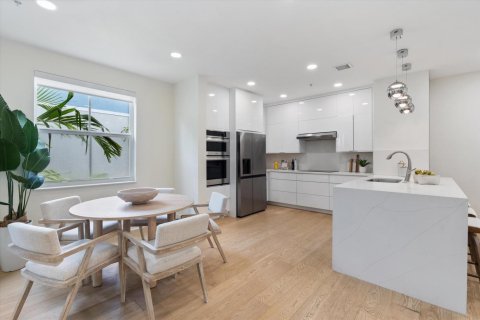 Touwnhouse à vendre à Delray Beach, Floride: 2 chambres, 148.27 m2 № 2400870 - photo 6