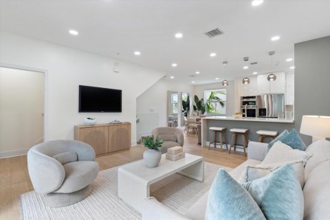 Touwnhouse à vendre à Delray Beach, Floride: 2 chambres, 148.27 m2 № 2400870 - photo 13