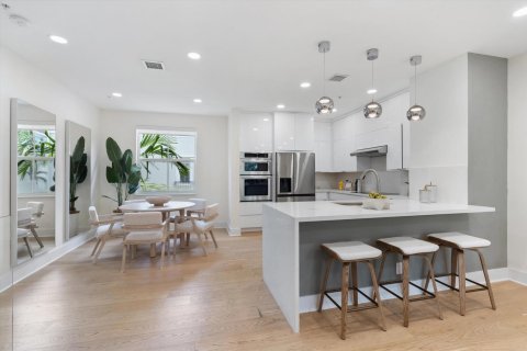 Touwnhouse à vendre à Delray Beach, Floride: 2 chambres, 148.27 m2 № 2400870 - photo 11