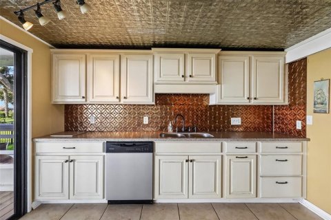 Купить виллу или дом в Таварес, Флорида 3 комнаты, 144.93м2, № 2421753 - фото 15