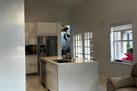 House in Pembroke Pines, Florida 3 bedrooms, 191.01 sq.m. № 1925631 - photo 18