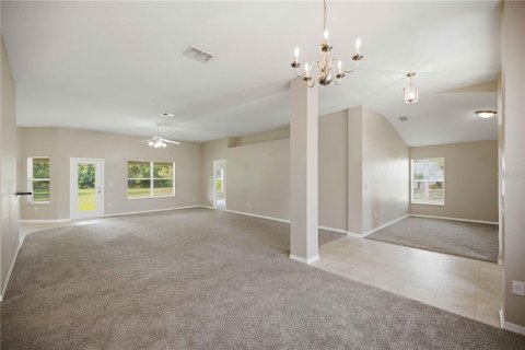 House in Ocala, Florida 4 bedrooms, 212.65 sq.m. № 2227937 - photo 10