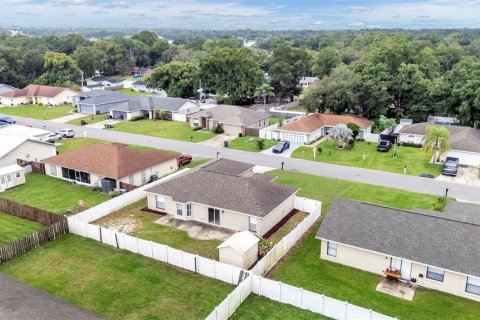 Villa ou maison à vendre à Lakeland, Floride: 3 chambres, 156.63 m2 № 2408793 - photo 5