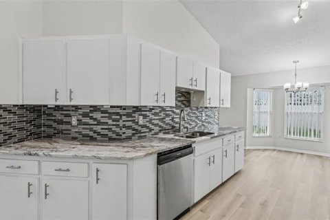 Villa ou maison à vendre à Lakeland, Floride: 3 chambres, 156.63 m2 № 2408793 - photo 13