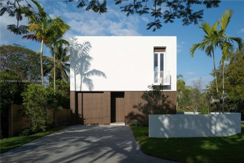 House in Miami, Florida 4 bedrooms, 265.7 sq.m. № 1502812 - photo 25