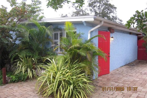 House in Port Charlotte, Florida 2 bedrooms, 93.92 sq.m. № 1512970 - photo 3