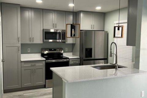 Adosado en alquiler en Apopka, Florida, 2 dormitorios, 113.62 m2 № 2204300 - foto 3
