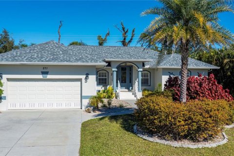 House in Rotonda, Florida 3 bedrooms, 148.55 sq.m. № 2094560