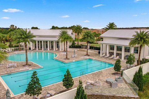 House in Winter Garden, Florida 4 bedrooms, 272.3 sq.m. № 2430768 - photo 6