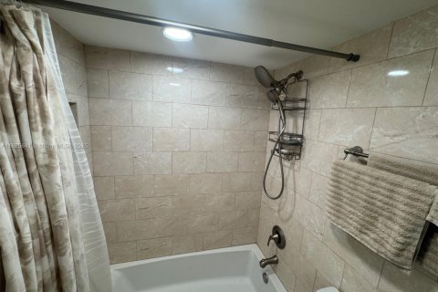 Condo in Deerfield Beach, Florida, 1 bedroom  № 1794876 - photo 29