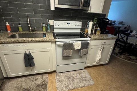 Condo in Deerfield Beach, Florida, 1 bedroom  № 1794876 - photo 5