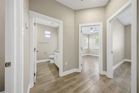 Villa ou maison à vendre à Tampa, Floride: 3 chambres, 147.71 m2 № 2133406 - photo 29