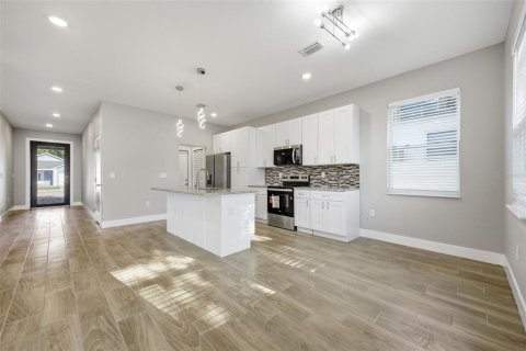 Villa ou maison à vendre à Tampa, Floride: 3 chambres, 147.71 m2 № 2133406 - photo 9