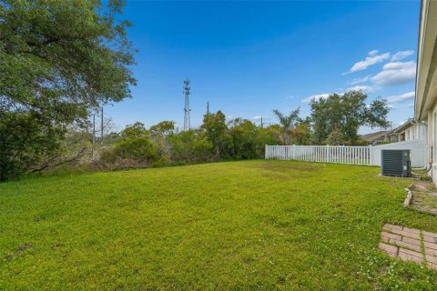 House in Wesley Chapel, Florida 3 bedrooms, 162.02 sq.m. № 2228145 - photo 28